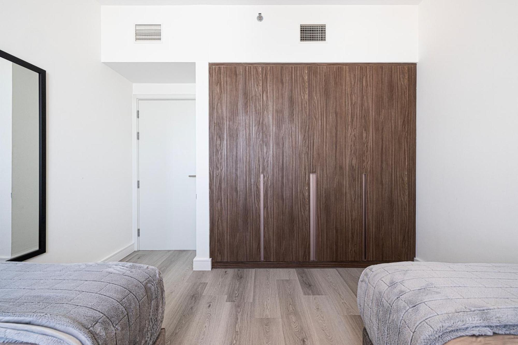 2 Bedroom Woodhouse By Blue Holidays Appartement Charjah