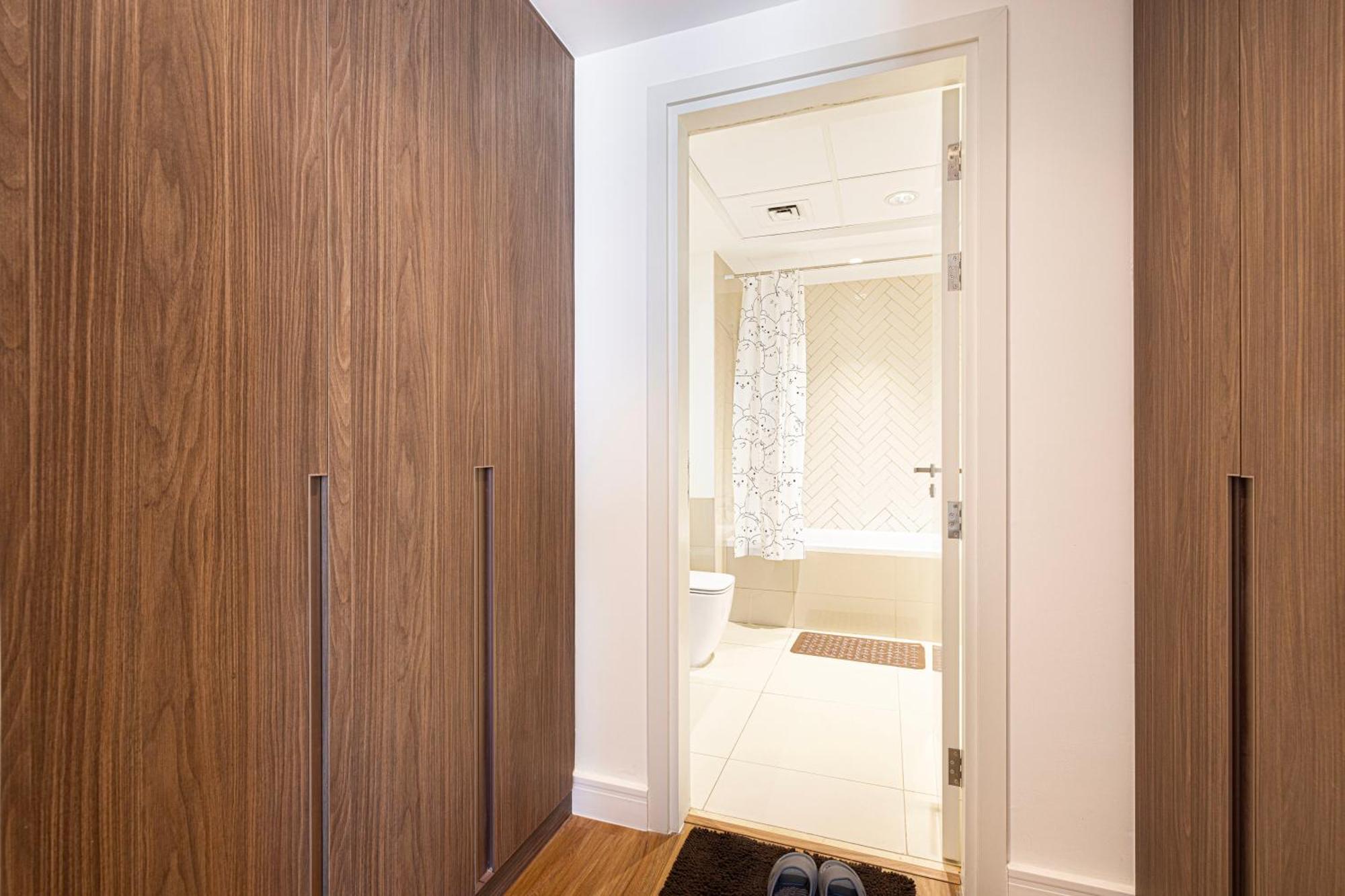 2 Bedroom Woodhouse By Blue Holidays Charjah