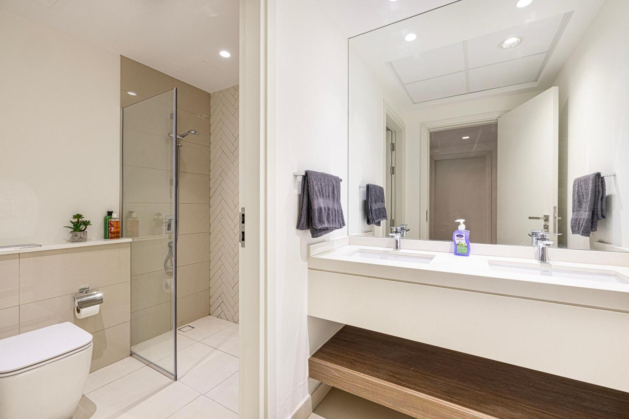 Appartement 2 Bedroom Woodhouse By Blue Holidays Charjah