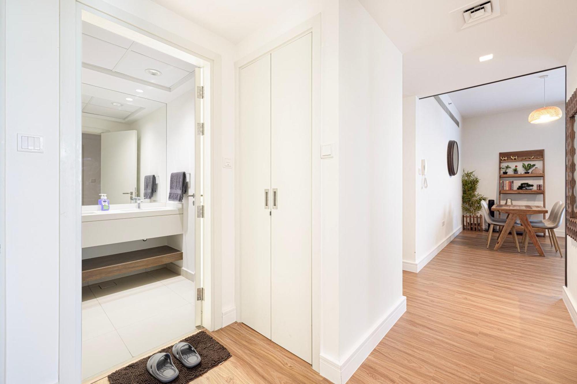 2 Bedroom Woodhouse By Blue Holidays Charjah