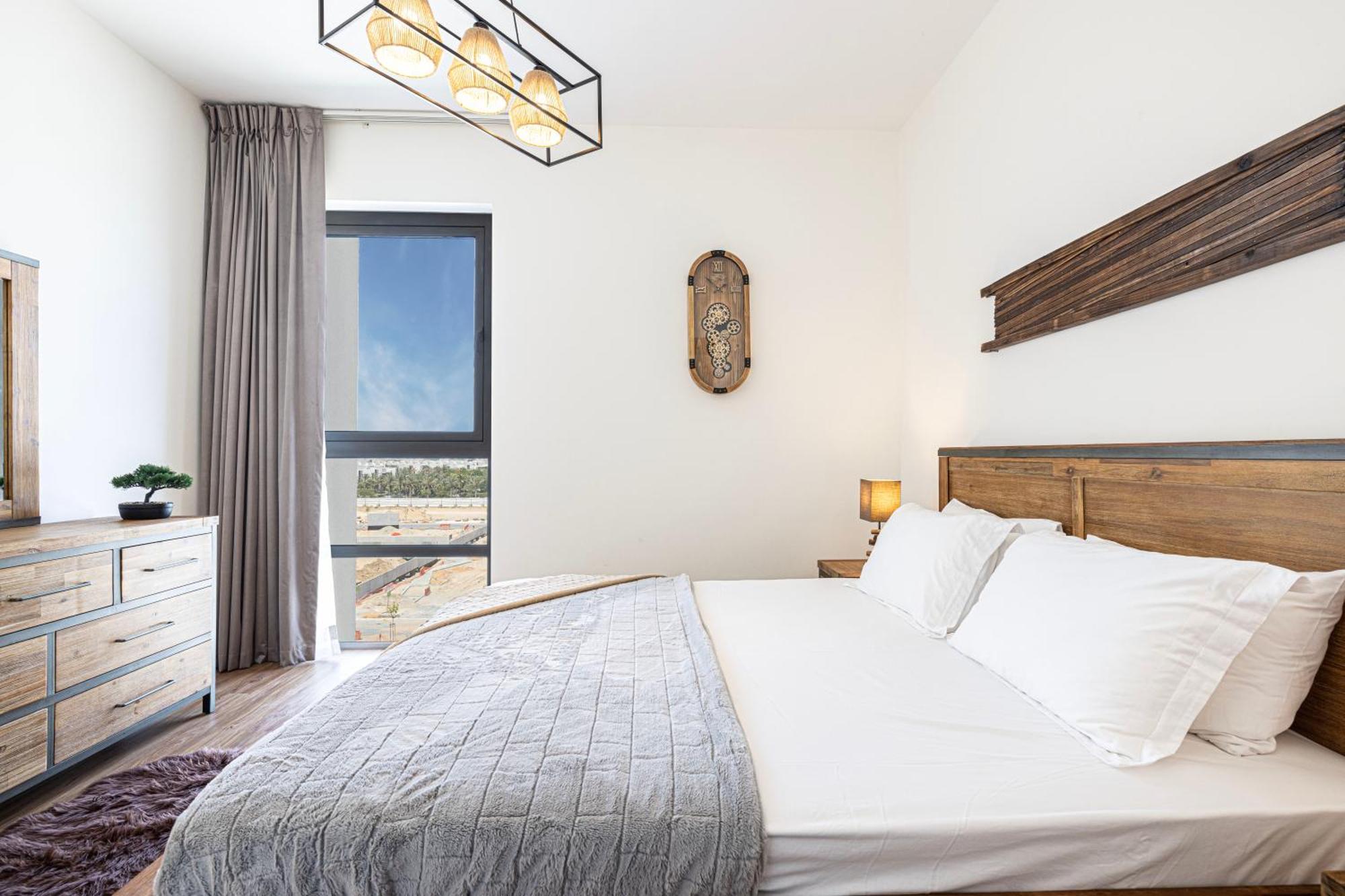2 Bedroom Woodhouse By Blue Holidays Charjah